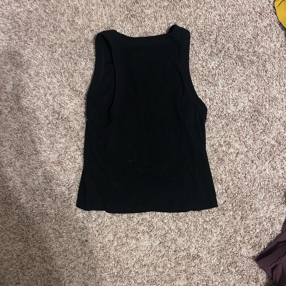Old Navy Tanktop - Picture 2 of 3